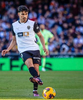 Trabzonspor’da transferde rota Almeida ve Bouchouari’ye döndü