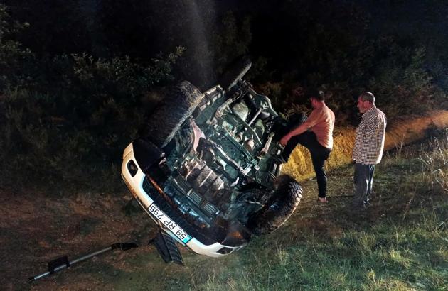 Tekirdağ'da takla atan kamyonette 2 kişi yaralandı