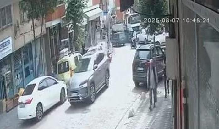 İstanbul - Zeytinburnu’nda emlak ofisine silahlı saldırı kamerada