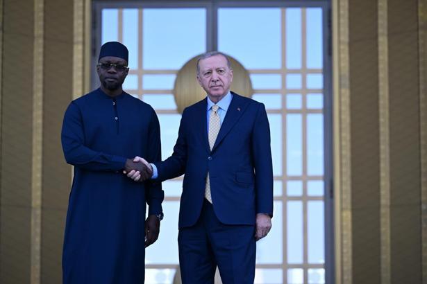 Cumhurbaşkanı Erdoğan, Senegal Başbakanı Sonko'yu resmi törenle karşıladı