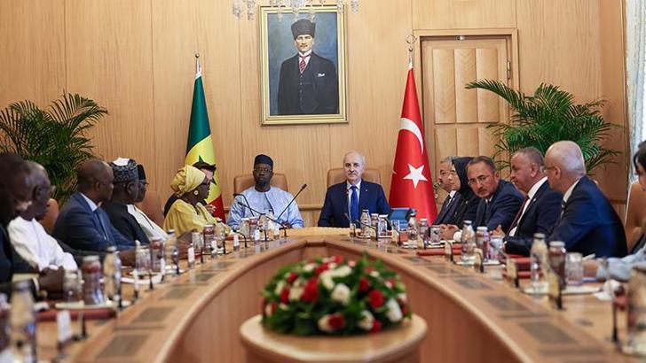 TBMM Başkanı Kurtulmuş, Senegal Başbakanı Sonko ile bir araya geldi