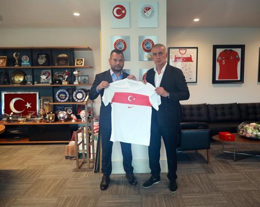 Trabzonspor ve Kulüpler Birliği Başkanı Doğan, Hacıosmanoğlu'nu ziyaret etti