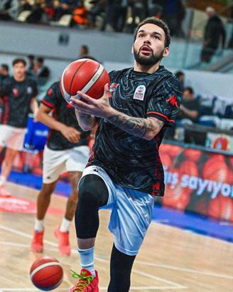 Karşıyaka potasında Moore tamam, Chiozza yolda