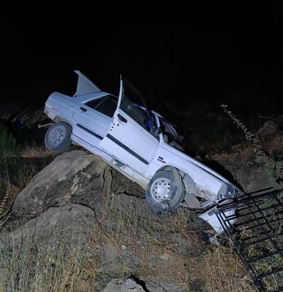 Kontrolden çıkan otomobil şarampole yuvarlandı: 2 yaralı