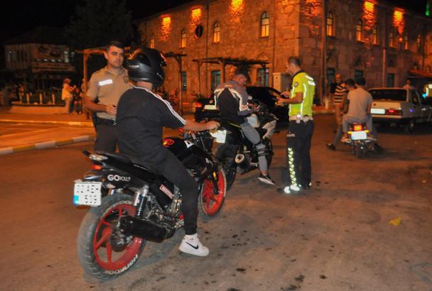 Yalvaç'ta motosiklet denetimi