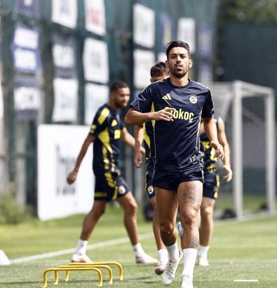 Fenerbahçe, Feyenoord maçı hazırlıklarını sürdürüyor