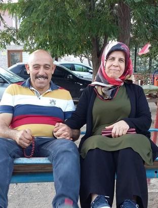 Otomobilin çarptığı motosikletteki çiftin öldüğü kaza kamerada