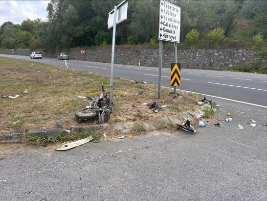 Karasu’da otomobille çarpışan elektrikli bisikletin sürücüsü öldü