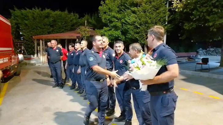 İstanbul - Çanakkale'deki yangına desteğe giden itfaiye ekipleri İstanbul'a döndü