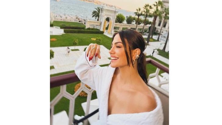 Demet Özdemir, sosyal medya paylaşımıyla takipçilerini mest etti