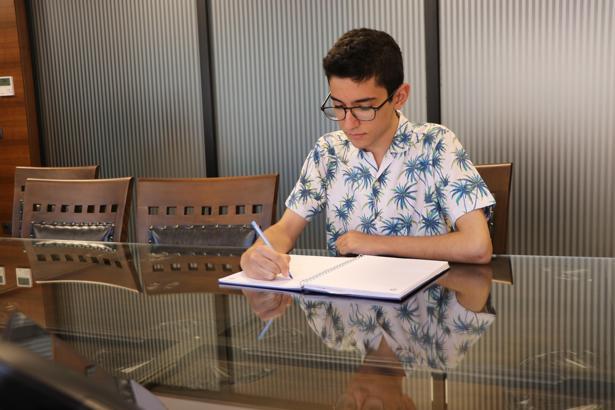 Depremde ailesini kaybeden Yusuf, Uzay Teknolojileri Lisesi'ne yerleşti