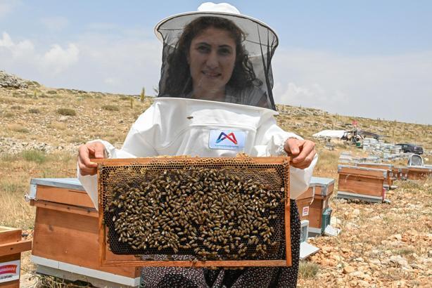 Büyükşehir’in tarım destekleri sayesinde Seher hayallerine kavuştu