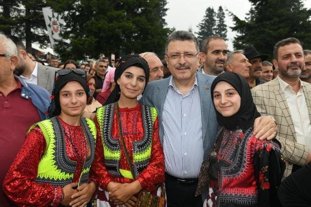 Başkan Genç: Kadın cinayetlerini şiddetle ve nefretle lanetliyoruz