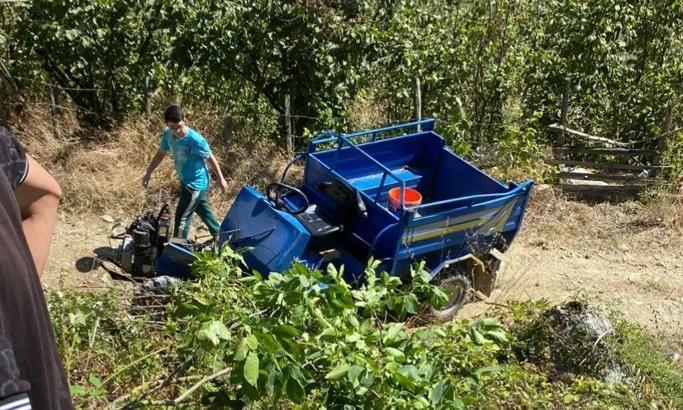 Düzce’de fındık işçilerinin taşındığı patpat devrildi: 4 yaralı