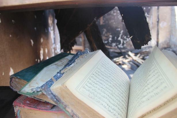Çanakkale’deki yangında tüm eşyaların yandığı evde Kur’an-ı Kerim zarar görmedi