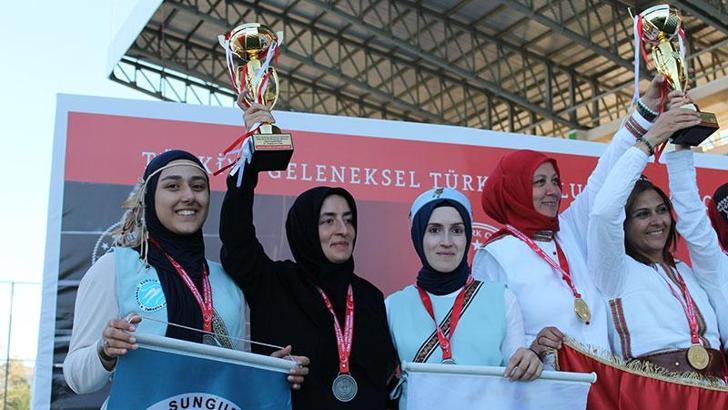 Sivas'ta düzenlenen Açık Hava Puta Şampiyonası madalya ve kupa töreniyle sona erdi