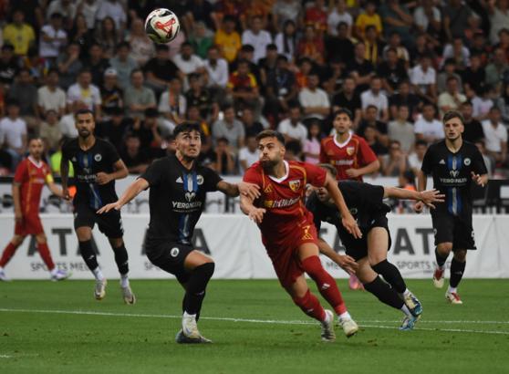 Kayserispor hazırlık maçında Erciyes 38 FK’yı 3-0 mağlup etti