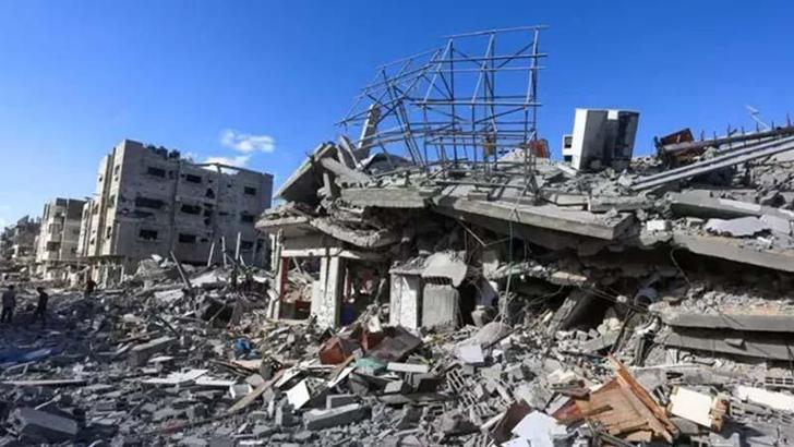 Gazze'ye 2 haftada girmesi gereken 8 bin 400 yardım tırından sadece 1210'u giriş yapabildi