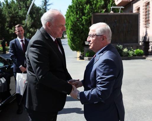 Bakan Güler, Kosova Bölgesel Kalkınma Bakanı Damka ile görüştü