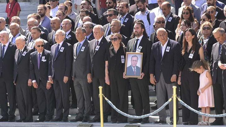 Eski Sağlık Bakanı Şıvgın için TBMM'de tören