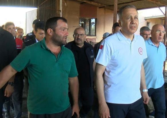 Bakan Yerlikaya: Balıkesir'de 4 büyüklüğünde 10'un üzerinde deprem oldu, artçı sayısı 250'yi geçti (2)