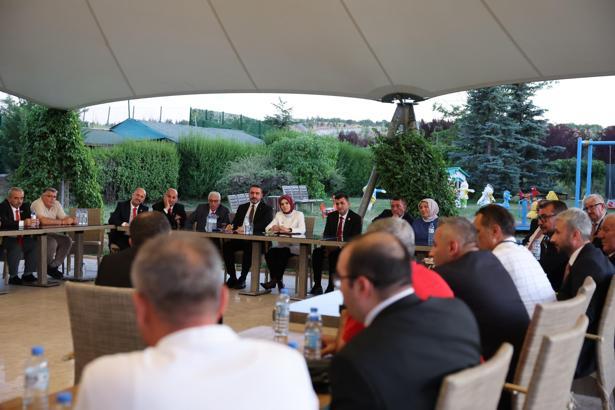 Bakan Göktaş, şehit yakınları ve gazilerle bir araya geldi