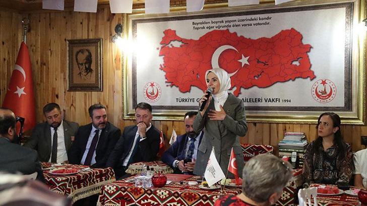 Bakan Göktaş, şehit yakınları ve gazilerle bir araya geldi