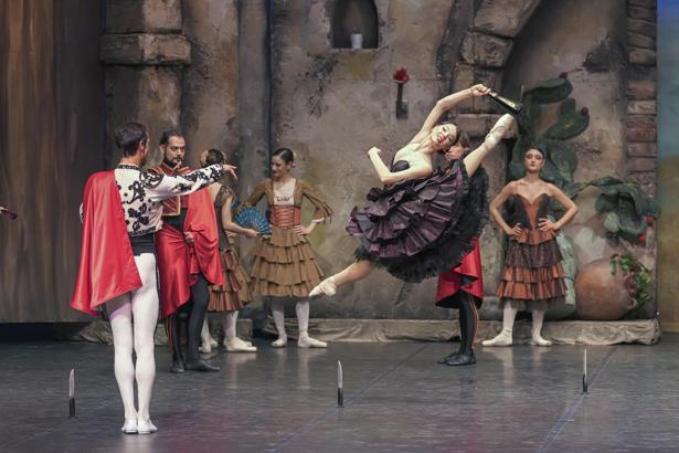 22. Uluslararası Bodrum Bale Festivali 'Don Kişot' balesi ile devam ediyor