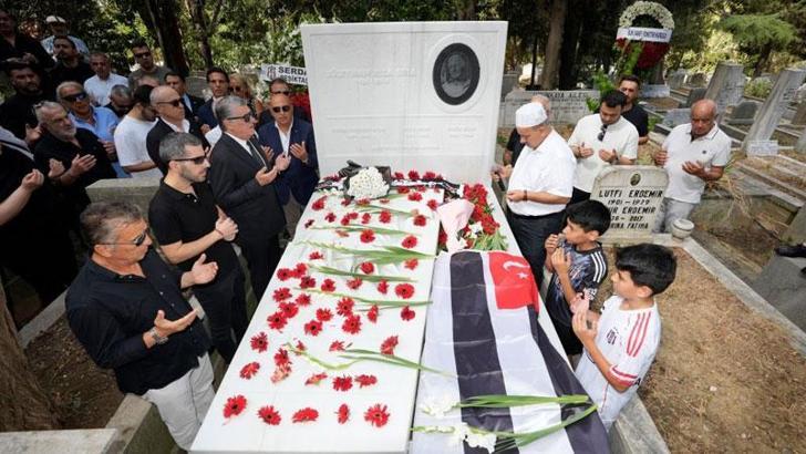 Beşiktaş, Süleyman Seba’yı kabri başında andı