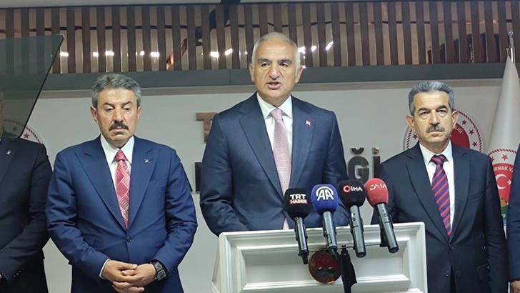 Bakan Ersoy: Yıl sonu hedefimiz olan 64 milyar dolarlık turizm gelirine emin adımlarla ilerliyoruz