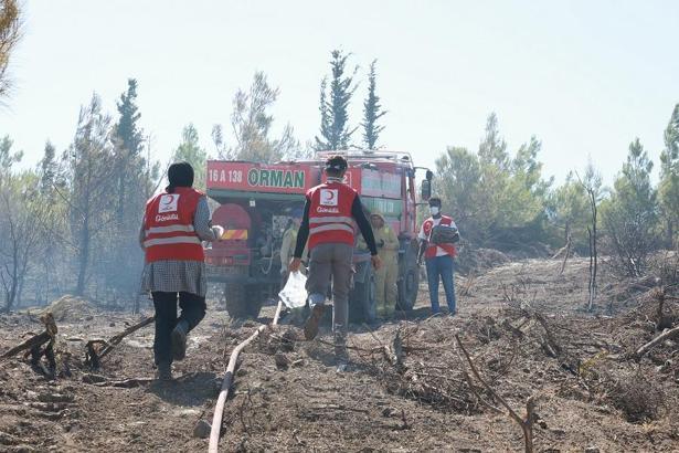 Türk Kızılay’ın orman yangınlarıyla mücadeleye desteği sürüyor