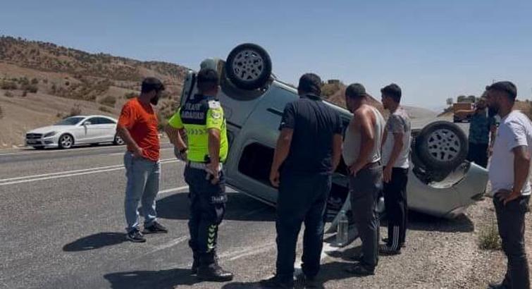 Siirt’te takla atan hafif ticari aracın sürücüsü yaralandı