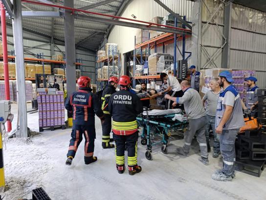 Bentonit fabrikasında makineye sıkışan işçi ağır yaralandı