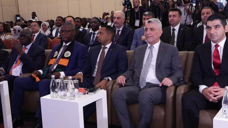 İstanbul - Bakan Bolat: Afrika ile yıl sonuna kadar 400 milyar dolara yakın ihracatımız olacak