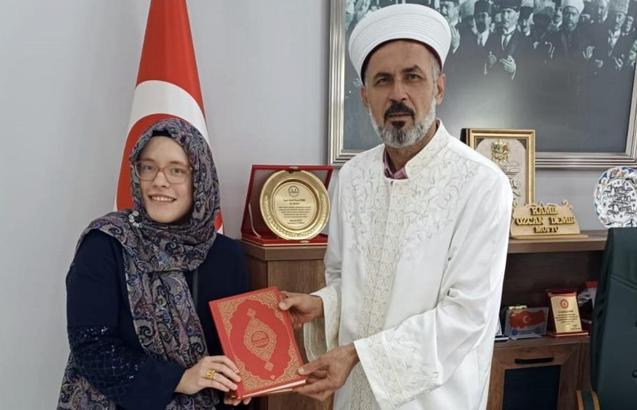 Almanya vatandaşı Saskia Janina Brechtel, Müslüman olup Süheyla ismini aldı