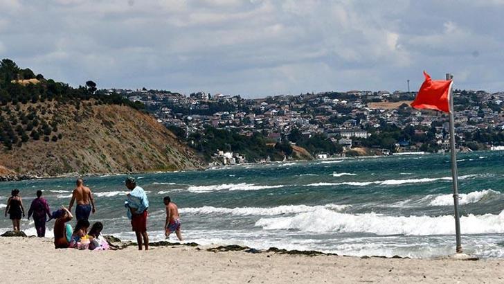 Batı Karadeniz, Kuzey Ege ve Marmara'da fırtına uyarısı; Tekirdağ'da deniz yasağı