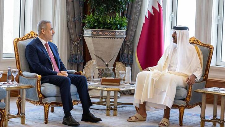 Dışişleri Bakanı Fidan, Katar Emiri Al Thani ile bir araya geldi