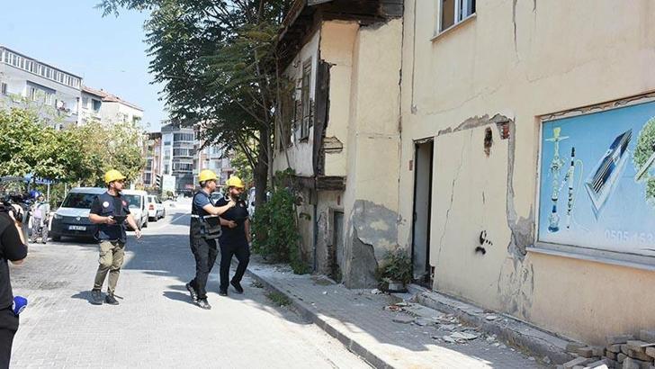 Depremin vurduğu Sındırgı'da, hasar tespit çalışmalarının yüzde 80'i tamamlandı