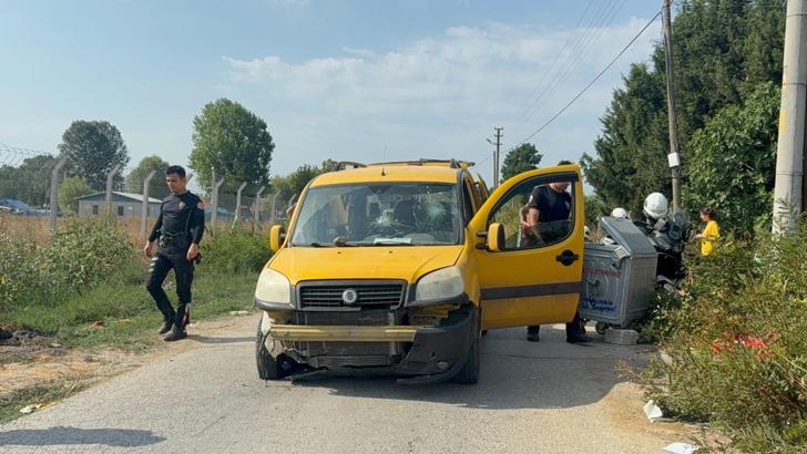 Hafif ticari araçla çarpışan motosikletin sürücüsü öldü