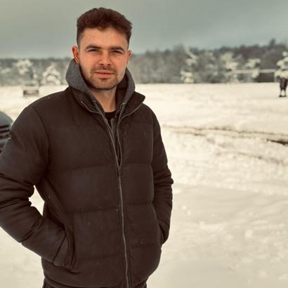 Düğünde tutukluk yapan tabanca ateş aldı; 1 yaralı