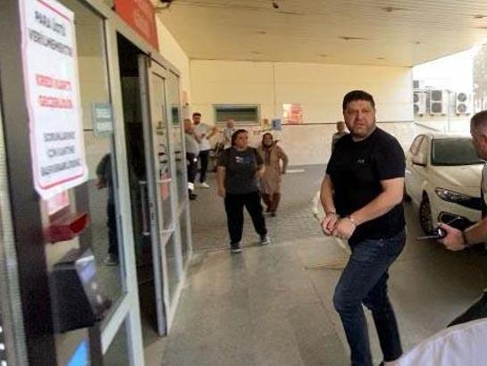 Tanınmış iş insanı ve şoförü tutuklandı