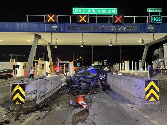 Kuzey Marmara Otoyolu’nda otomobil gişenin beton banketine çarptı; 1 ölü