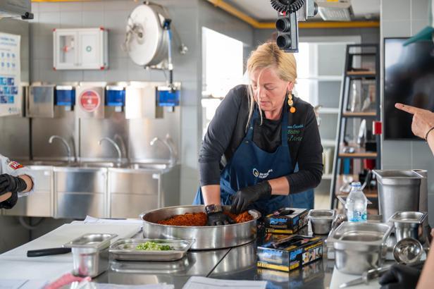 Romanyalı ve Türk şefler İstanbul’da gastronomi için buluştu