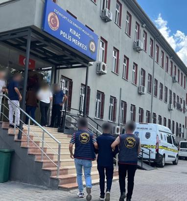 Kesinleşmiş hapis cezaları olan 10 şüpheli, yakalanıp tutuklandı