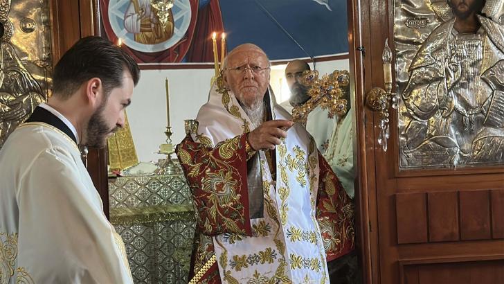 Fener Rum Patriği Bartholomeos, Çanakkale'de ayine katıldı
