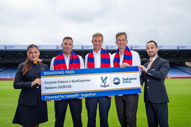 Crystal Palace takımının resmi havayolu ortağı SunExpress oldu
