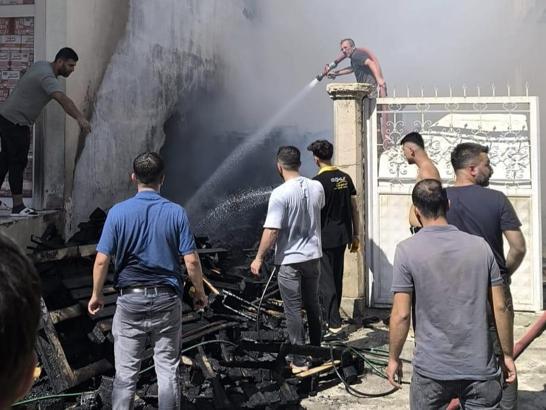 Nusaybin’de palet yangını eve sıçradı
