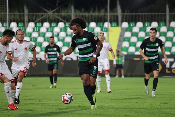 Serik Spor 3 puanla tanıştı