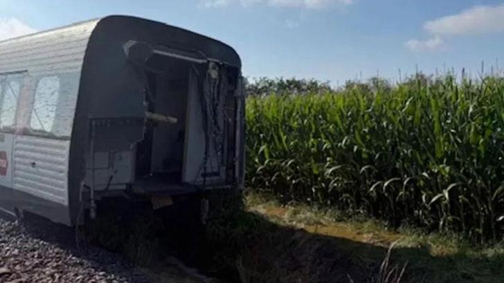 Danimarka'da tren raydan çıktı: 1 ölü, 27 yaralı