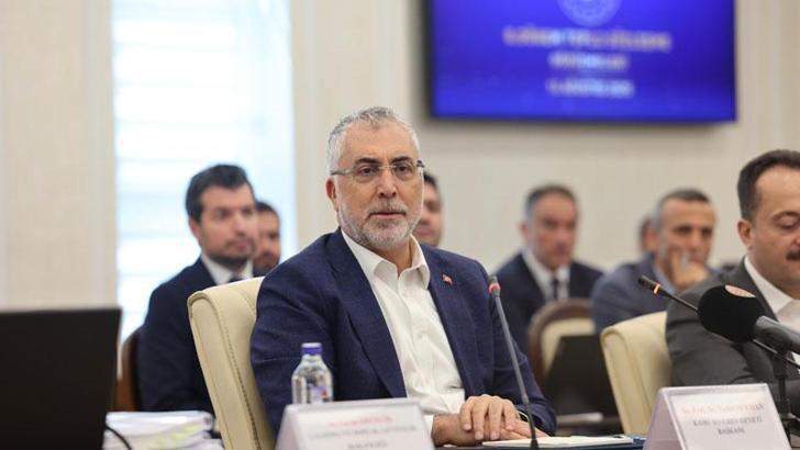 Bakan Işıkhan: Uzlaşı zemininde toplu sözleşme görüşmelerimizi sürdüreceğiz